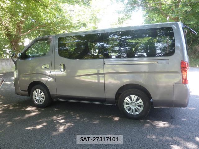 Nissan NV350 Caravan 2018-12 8002967-10