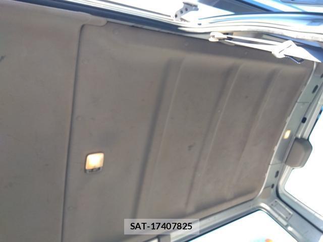 Nissan NV350 Caravan 2014-05 8002968-10