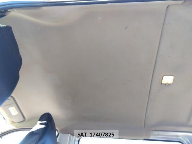 Nissan NV350 Caravan 2014-05 8002968-12