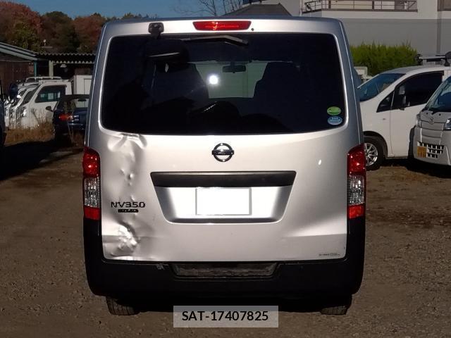 Nissan NV350 Caravan 2014-05 8002968-2