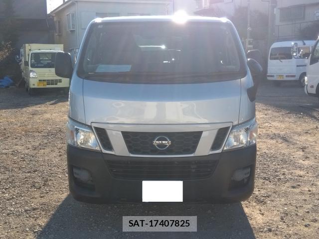 Nissan NV350 Caravan 2014-05 8002968-4