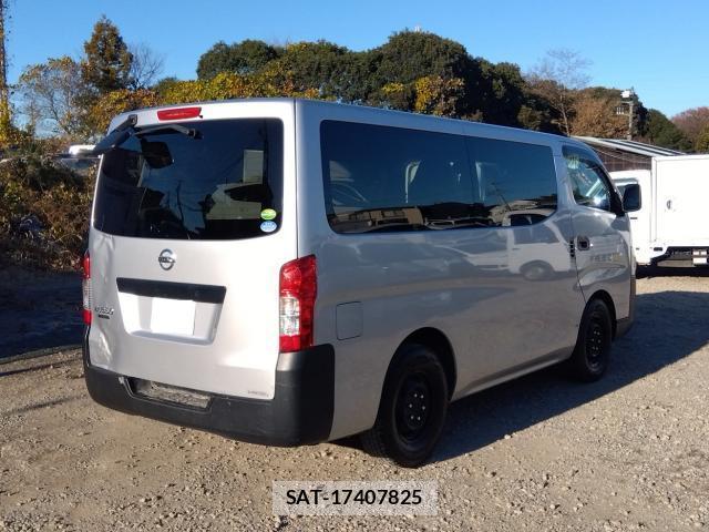Nissan NV350 Caravan 2014-05 8002968-6