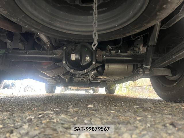 Nissan NV350 Caravan 2018-02 8002981-10