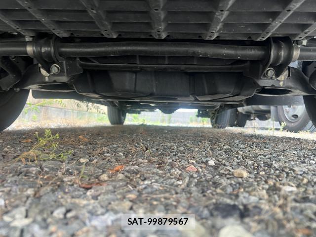 Nissan NV350 Caravan 2018-02 8002981-13
