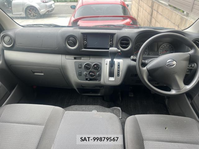 Nissan NV350 Caravan 2018-02 8002981-2