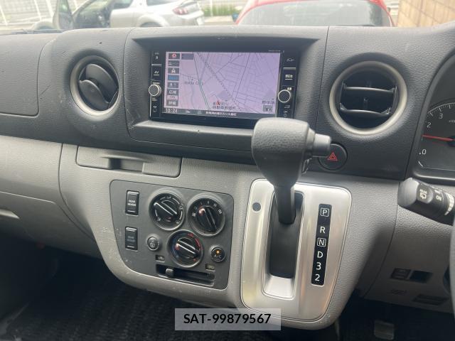 Nissan NV350 Caravan 2018-02 8002981-3
