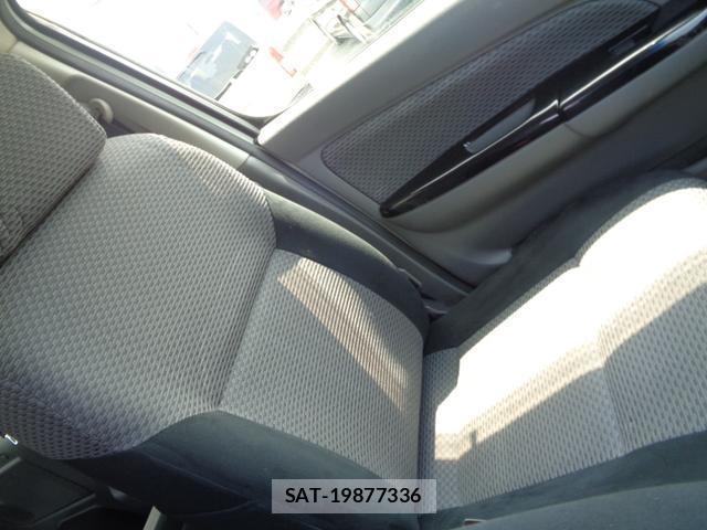 Nissan NV350 Caravan 2014-05 8002984-10