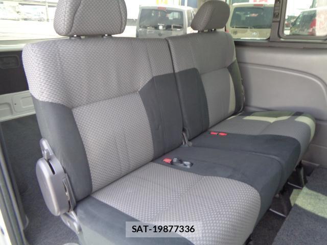 Nissan NV350 Caravan 2014-05 8002984-14