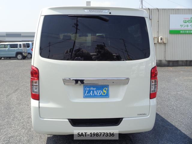 Nissan NV350 Caravan 2014-05 8002984-16