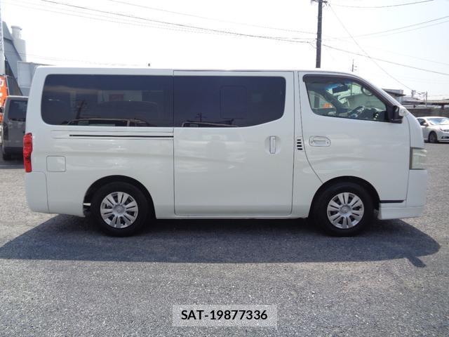 Nissan NV350 Caravan 2014-05 8002984-4