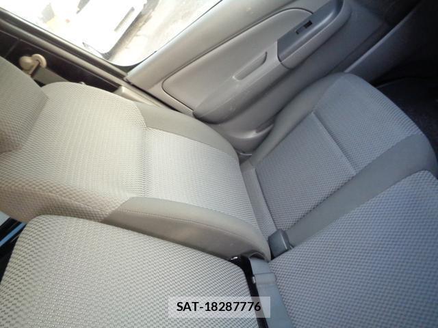 Nissan NV350 Caravan 2015-02 8002985-14