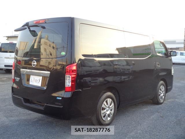 Nissan NV350 Caravan 2015-02 8002985-15