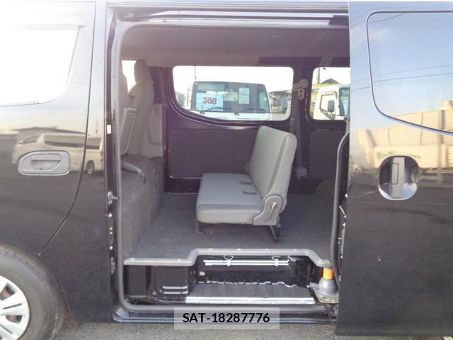 Nissan NV350 Caravan 2015-02 8002985-17