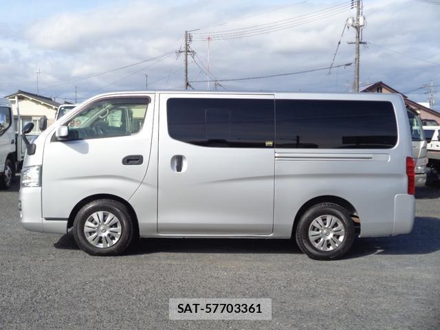 Nissan NV350 Caravan 2016-06 8002986-11
