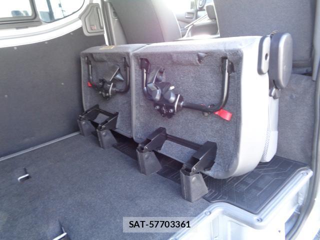 Nissan NV350 Caravan 2016-06 8002986-19