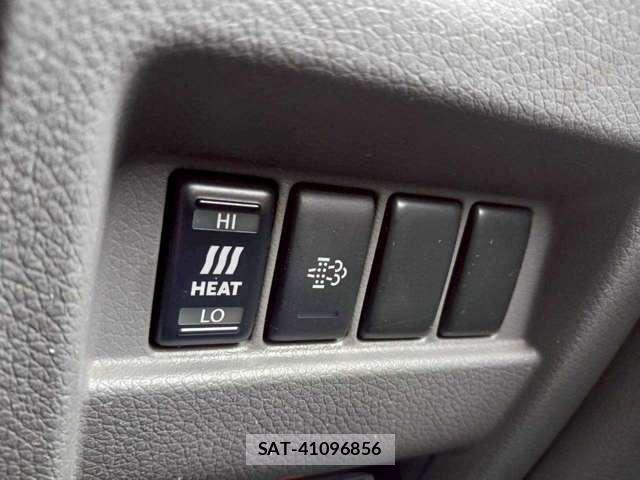 Nissan NV350 Caravan 2015-03 8003591-19