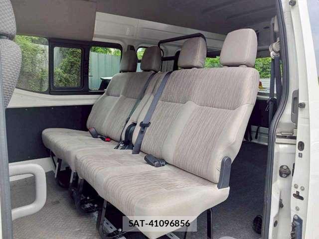 Nissan NV350 Caravan 2015-03 8003591-9