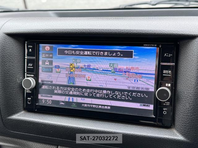 Nissan NV350 Caravan 2018-04 8004040-15