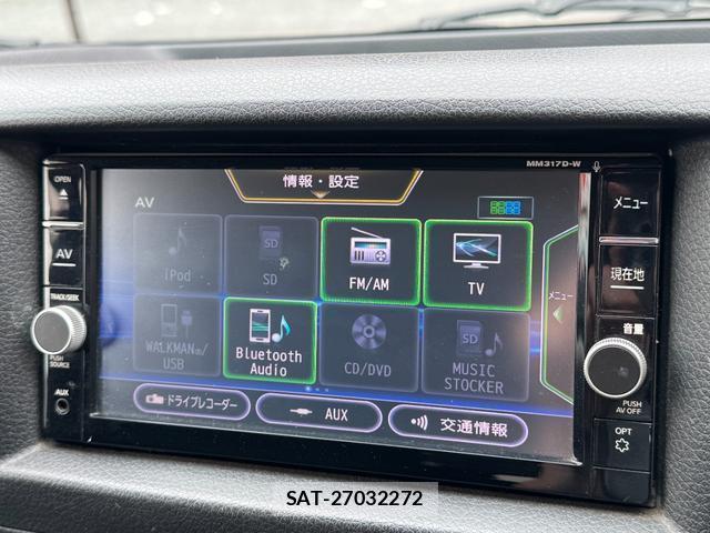 Nissan NV350 Caravan 2018-04 8004040-18