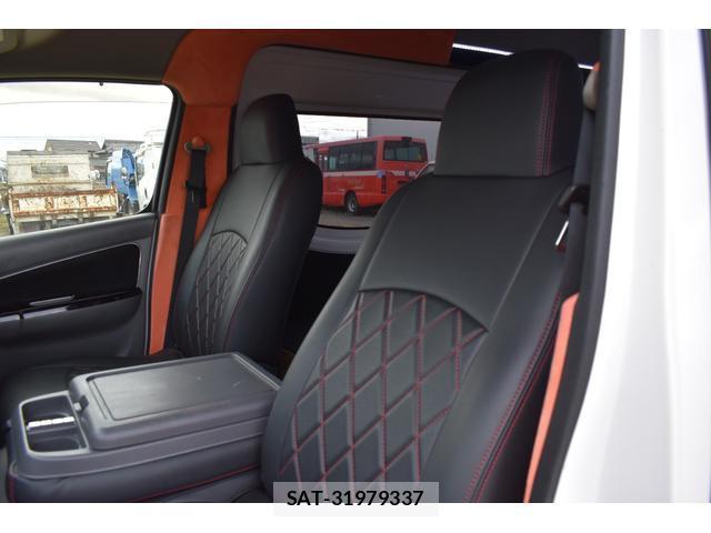 Nissan NV350 Caravan 2014-02 8004088-12
