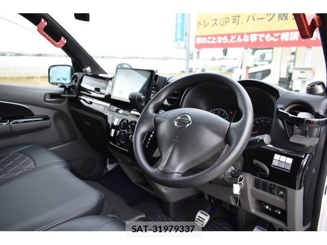 Nissan NV350 Caravan 2014-02 8004088-14