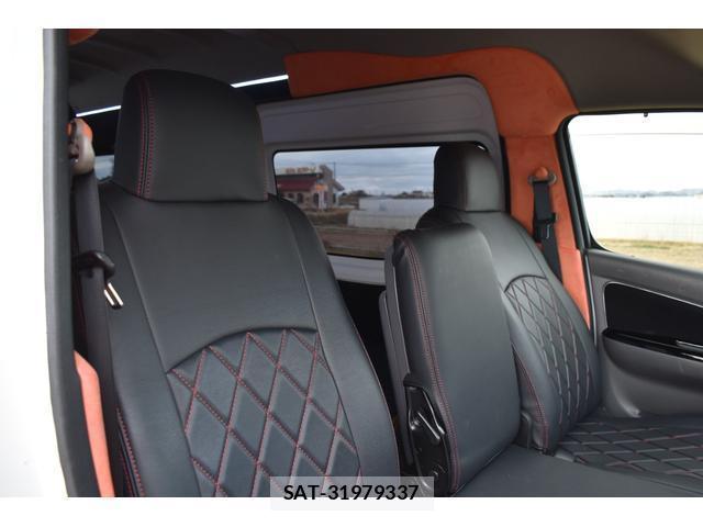 Nissan NV350 Caravan 2014-02 8004088-5