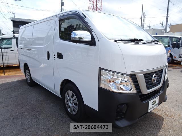 Nissan NV350 Caravan 2018-06 8004130-11
