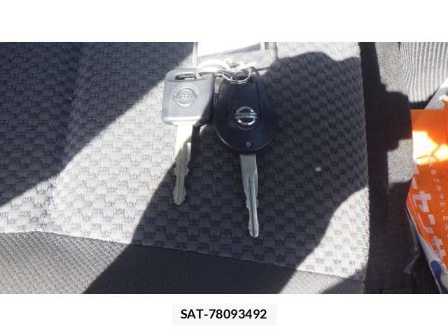 Nissan NV350 Caravan 2018-03 8004380-13