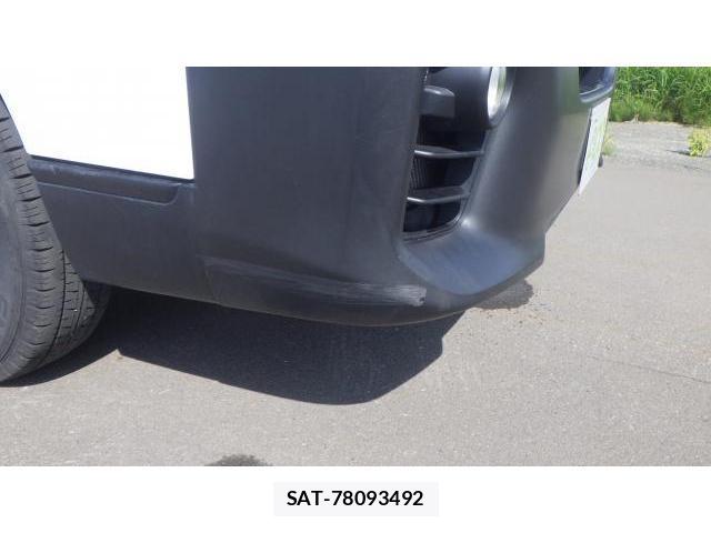 Nissan NV350 Caravan 2018-03 8004380-17