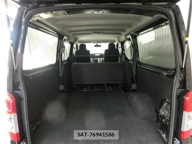 Nissan NV350 Caravan 2020-06 8004538-18
