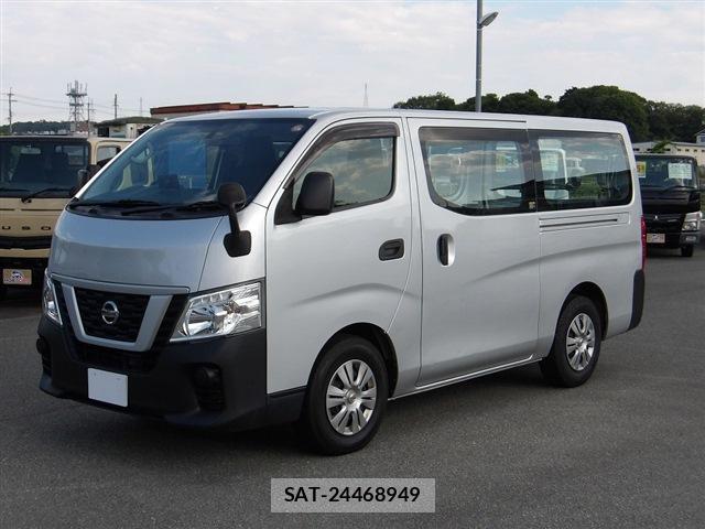 Nissan NV350 Caravan 2020-10 8004545-10