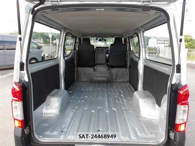Nissan NV350 Caravan 2020-10 8004545-18