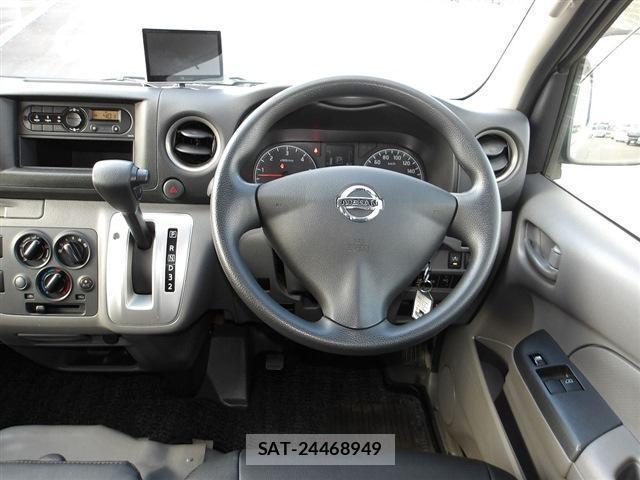 Nissan NV350 Caravan 2020-10 8004545-19