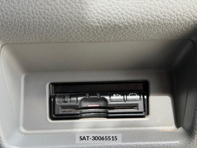 Nissan NV350 Caravan 2015-09 8006028-14