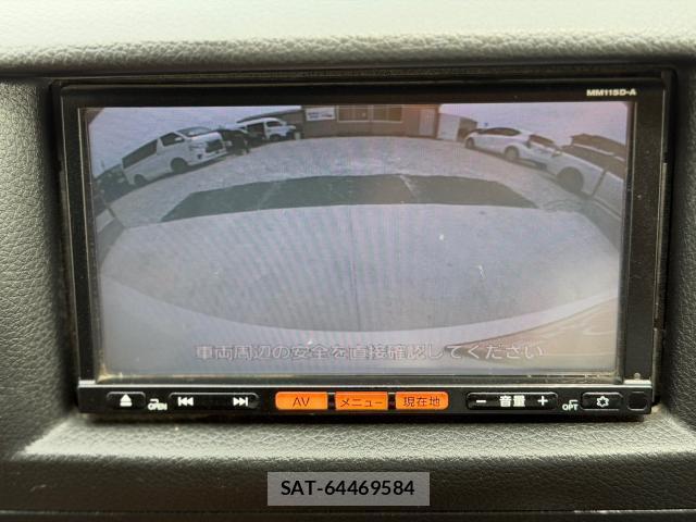 Nissan NV350 Caravan 2016-02 8006029-15