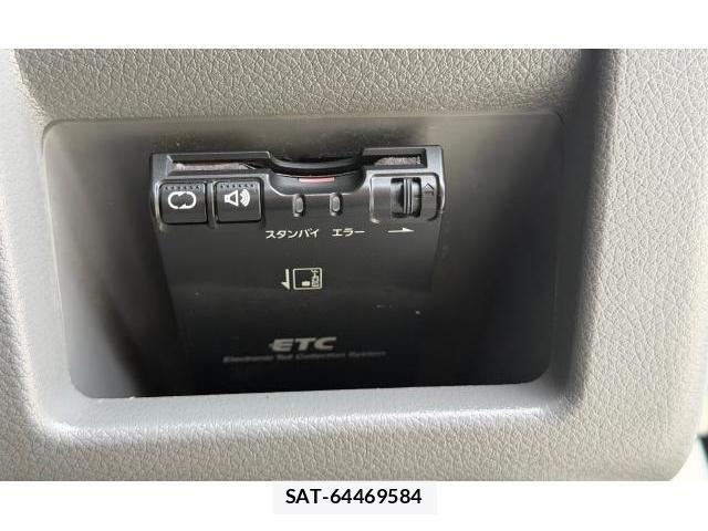 Nissan NV350 Caravan 2016-02 8006029-19