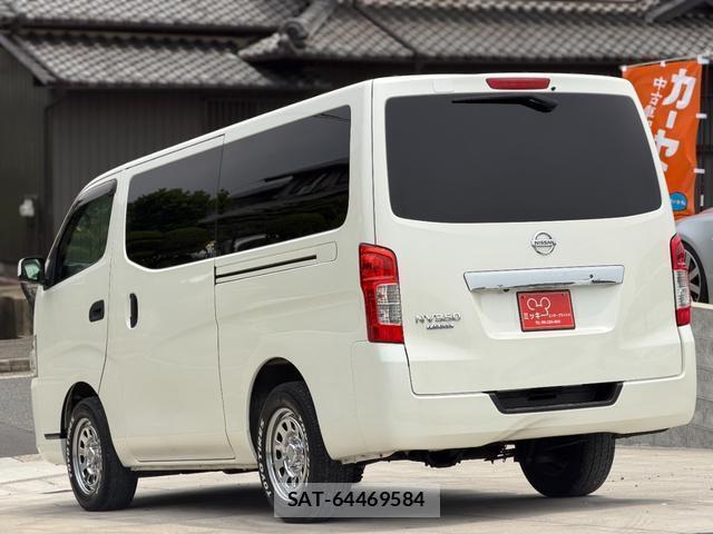 Nissan NV350 Caravan 2016-02 8006029-3