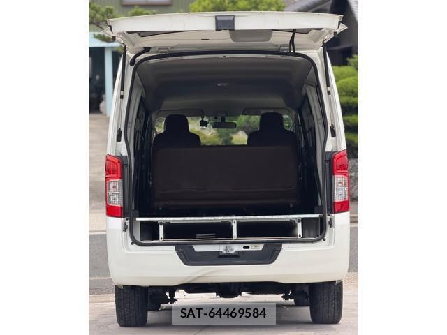 Nissan NV350 Caravan 2016-02 8006029-6