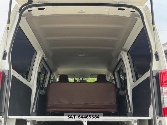 Nissan NV350 Caravan 2016-02 8006029-8