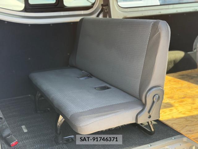 Nissan NV350 Caravan 2016-07 8006030-14