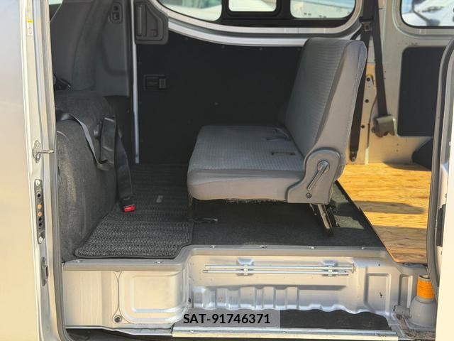 Nissan NV350 Caravan 2016-07 8006030-15
