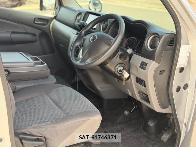 Nissan NV350 Caravan 2016-07 8006030-18