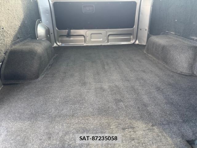 Nissan NV350 Caravan 2014-07 8006031-12