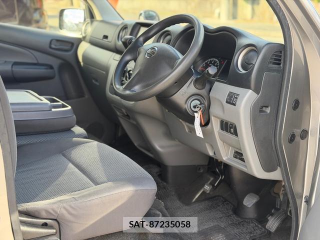 Nissan NV350 Caravan 2014-07 8006031-18