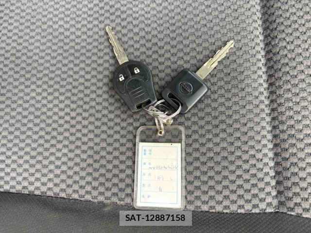Nissan NV350 Caravan 2019-06 8006292-16
