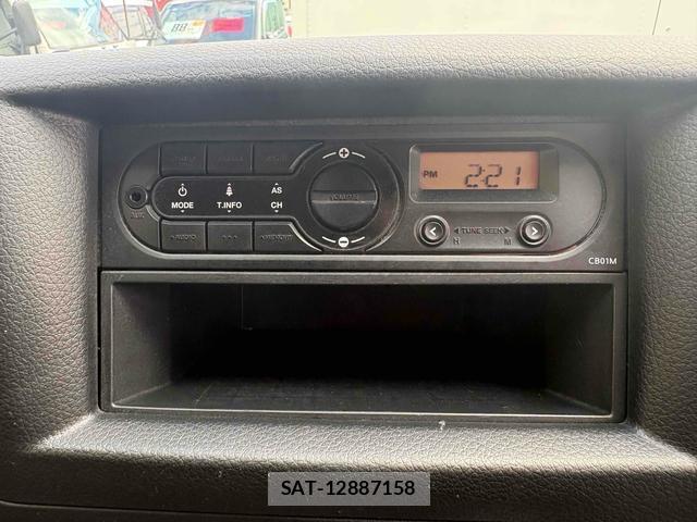 Nissan NV350 Caravan 2019-06 8006292-17