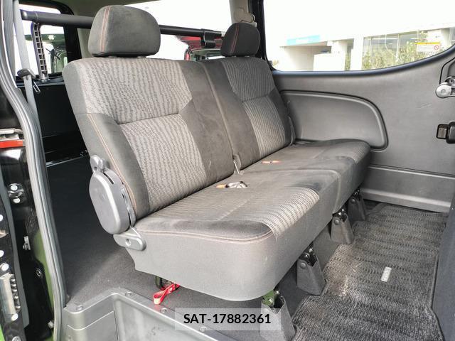 Nissan NV350 Caravan 2021-06 8006477-12