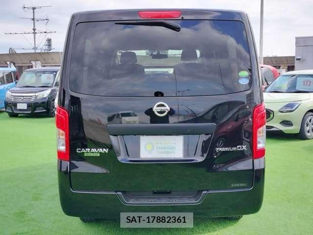 Nissan NV350 Caravan 2021-06 8006477-16