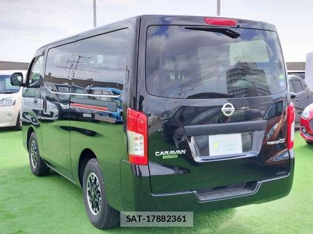 Nissan NV350 Caravan 2021-06 8006477-3