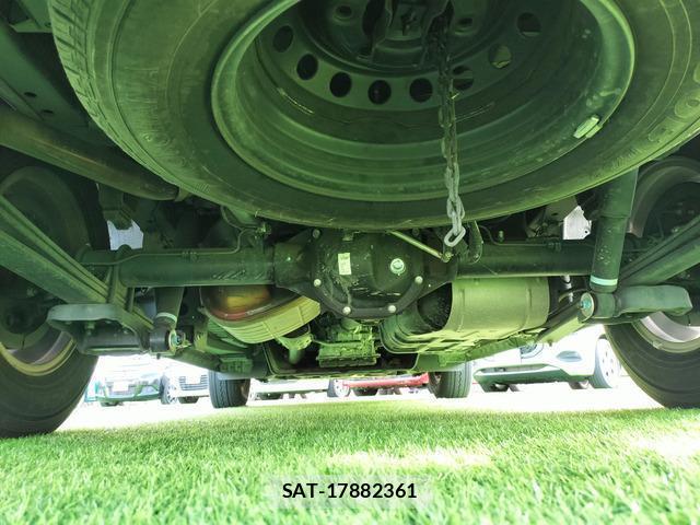 Nissan NV350 Caravan 2021-06 8006477-8
